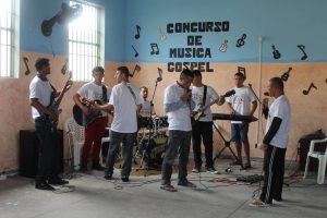 Presos realizam concurso de música gospel no Compaj