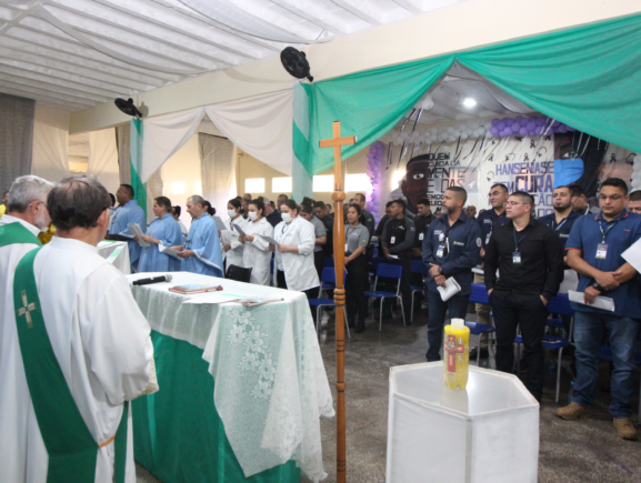 Centro de Detenção Provisória de Manaus realiza Missa de Ação de Graças